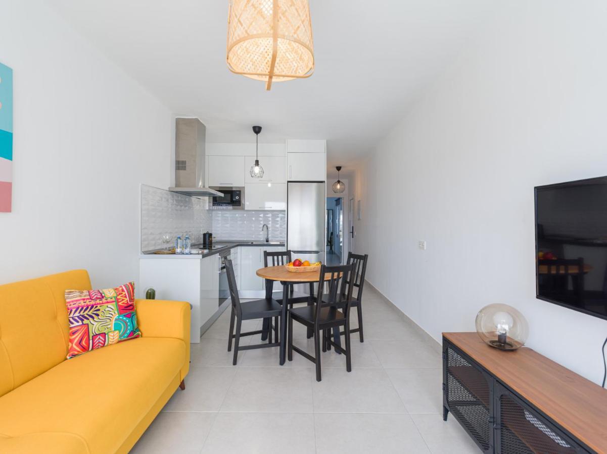 Homeforguest Sunset Senator With Pool And Terrace In 科斯塔特吉塞 外观 照片