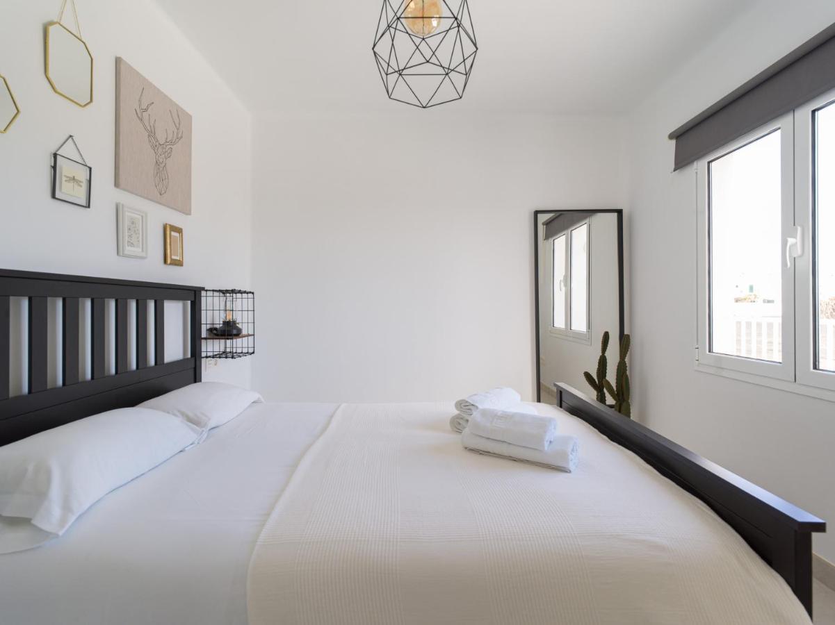 Homeforguest Sunset Senator With Pool And Terrace In 科斯塔特吉塞 外观 照片