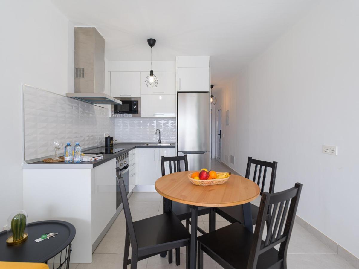 Homeforguest Sunset Senator With Pool And Terrace In 科斯塔特吉塞 外观 照片
