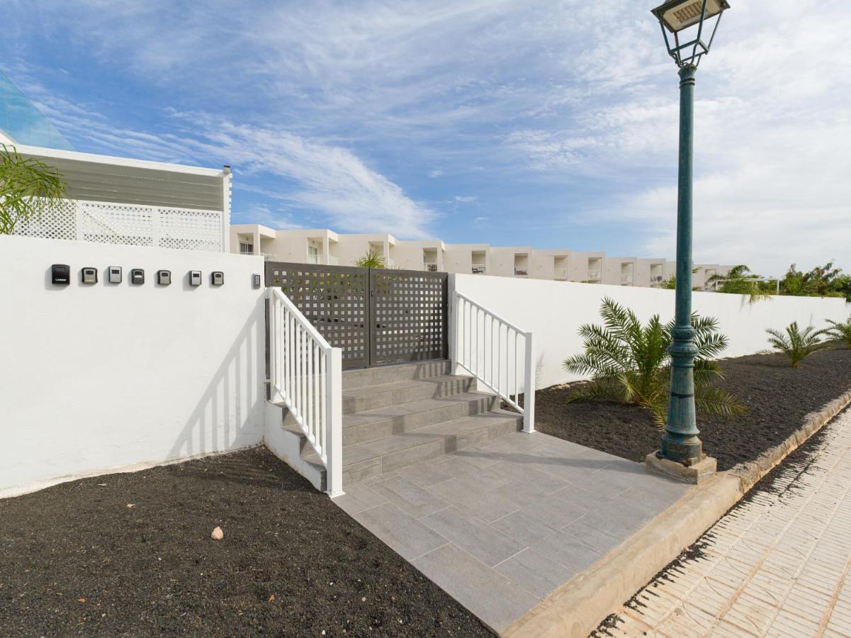 Homeforguest Sunset Senator With Pool And Terrace In 科斯塔特吉塞 外观 照片
