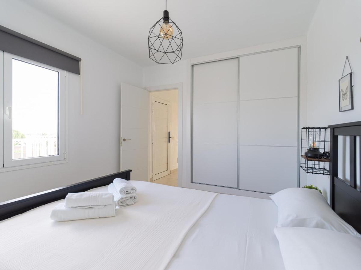 Homeforguest Sunset Senator With Pool And Terrace In 科斯塔特吉塞 外观 照片