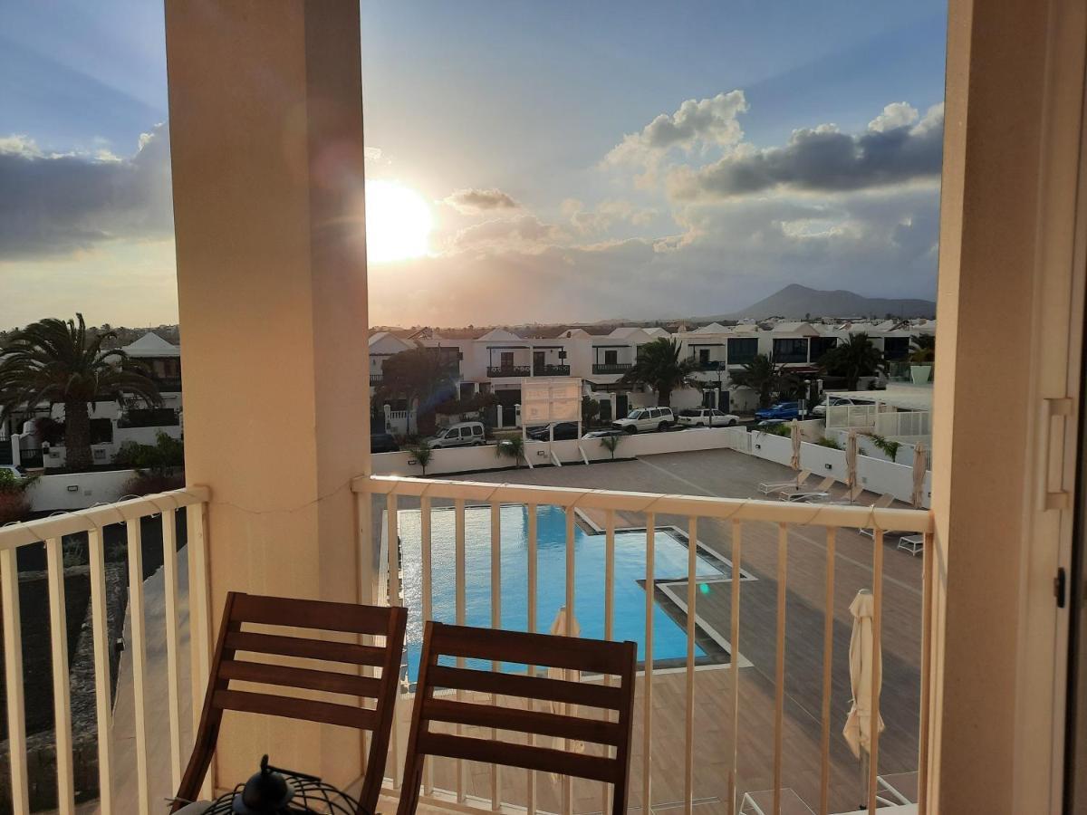 Homeforguest Sunset Senator With Pool And Terrace In 科斯塔特吉塞 外观 照片